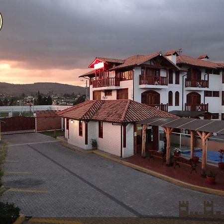 Hosteria El Imperio Real Salcedo Екстер'єр фото